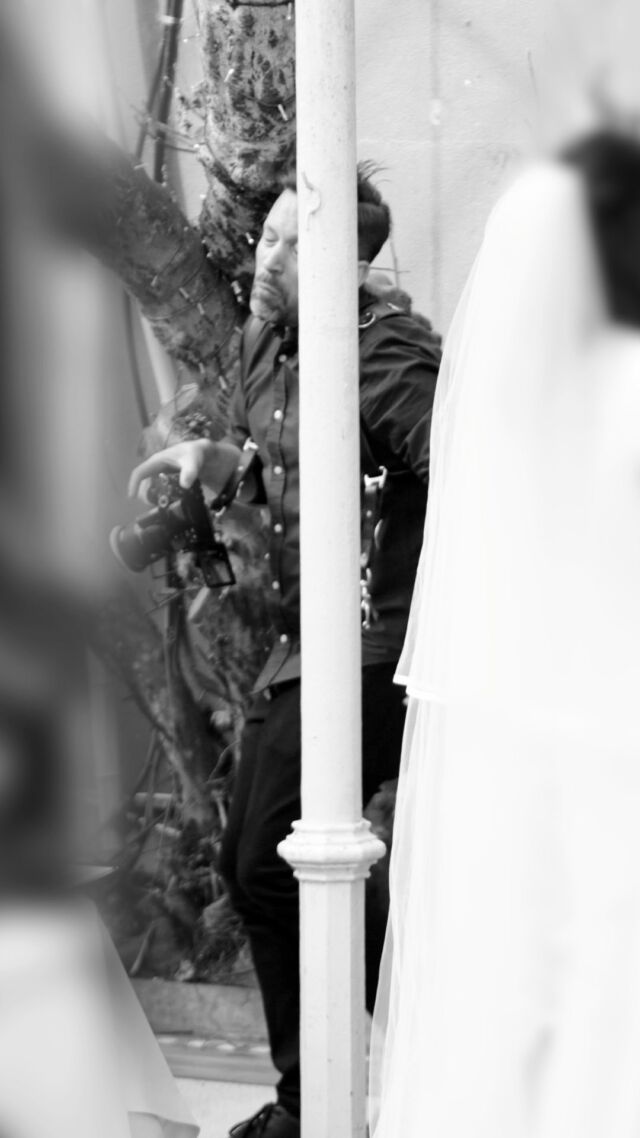 When the wedding videographer tries to get a better angle, with fully realising just how hard it would be! Prophetic words by the celebrant, and how true 🤣🤣. All in a days work, as they say! @kilshanehouse we hope the tree’s ok!